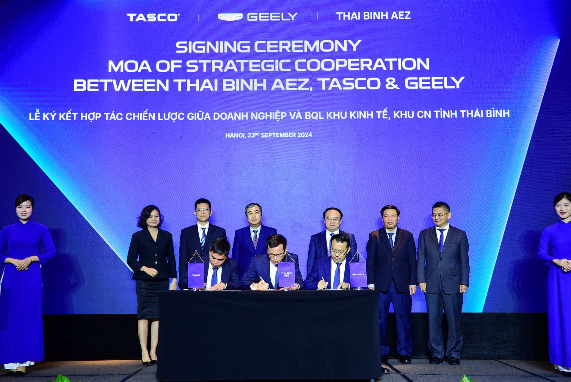 Lễ ký kết Tasco Lễ ký kết Tasco