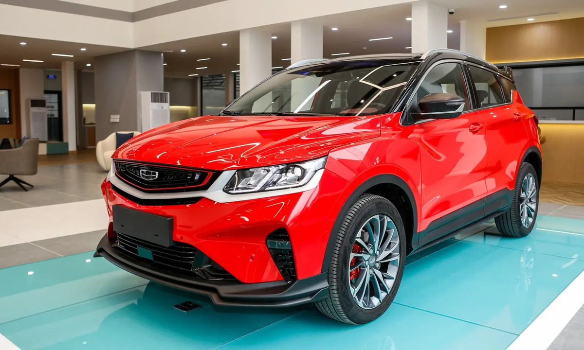 menh hoa nen chon geely coolray mau do dam me de thu hut tai loc va may man Mệnh Hỏa nên chọn Geely Coolray màu đỏ đam mê để thu hút tài lộc và may mắn